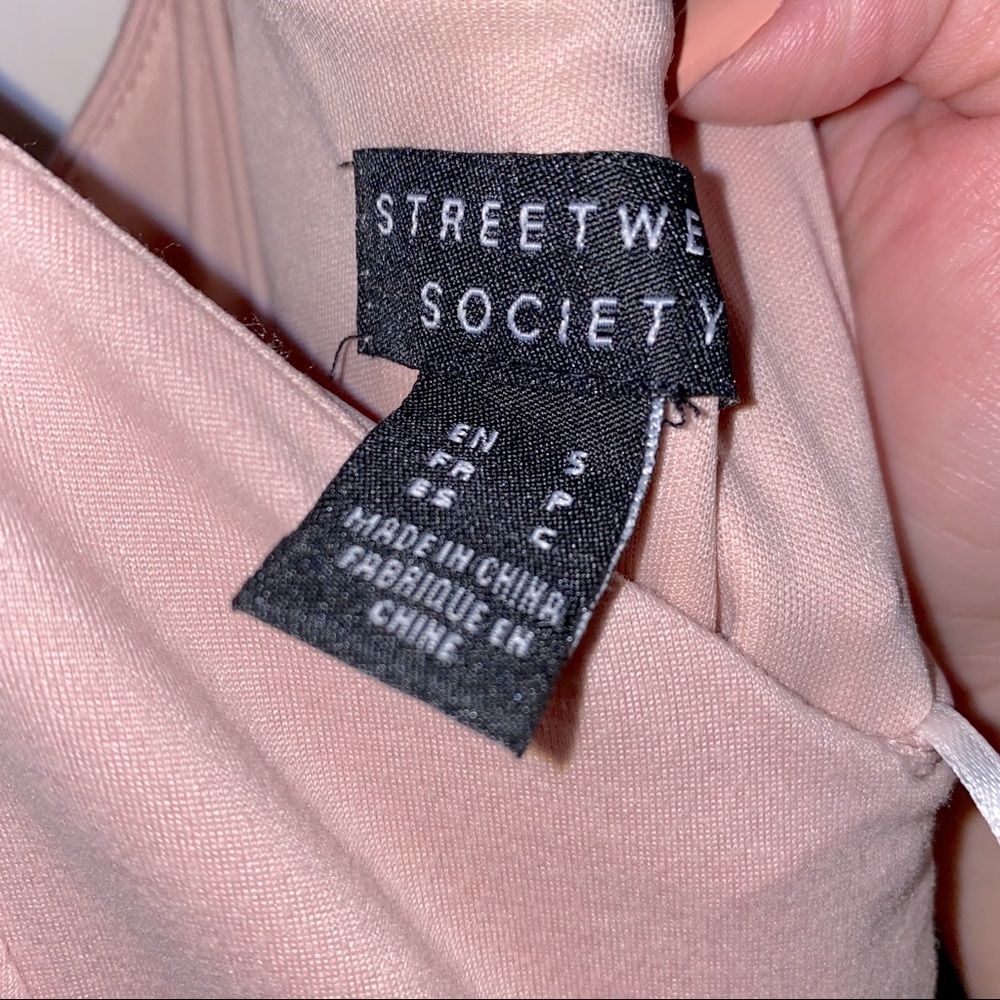 Pink flowy mini dress - Picture 8 of 8